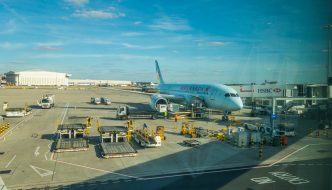Wie man für einen Flughafen alle angebotenen Verbindungen herausfindet
