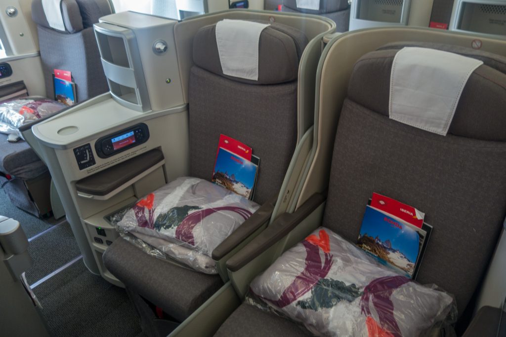 Iberia A340-600 Business Class Honeymoon-Sitze