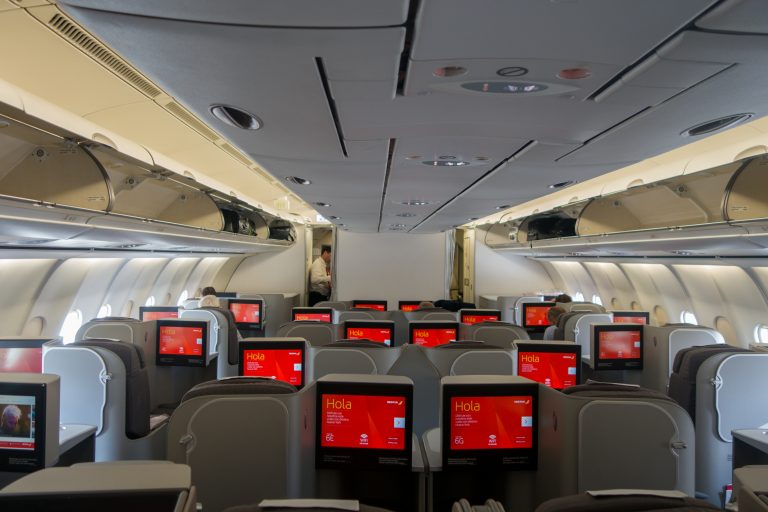 Review: Iberia A340-600 Business Class Madrid nach New York