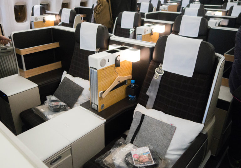 Review: SWISS 777-300ER Business Class Zürich nach Hongkong