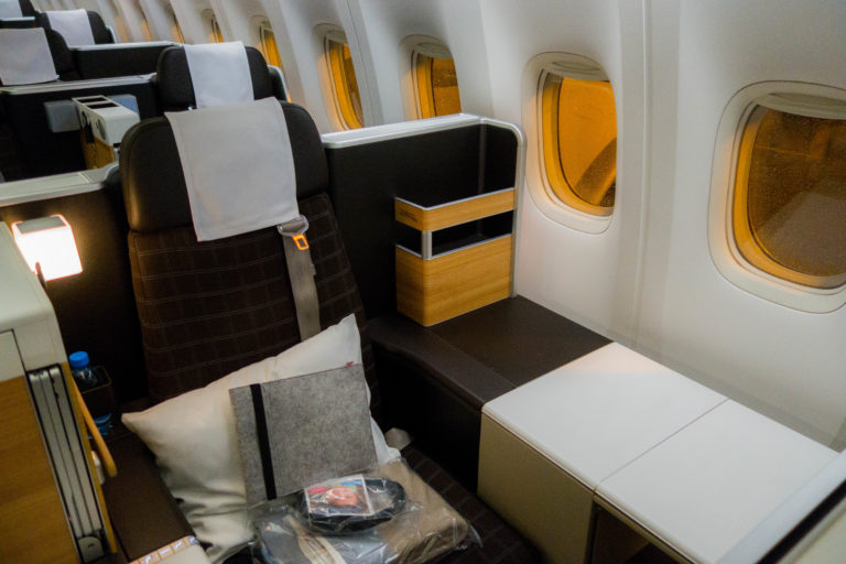 Lufthansa, Swiss und Austrian Business Class von Wien nach Hongkong ab 1300€!